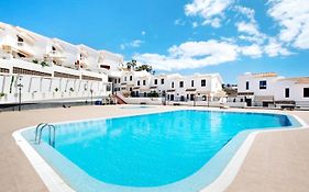 Remarkable 2-Bed House In Chayofa With Pool